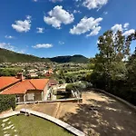 Chia Villas *