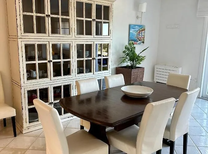 Вилла Chia Villas